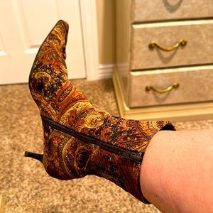 Predictions cute paisley boots size 7.5!